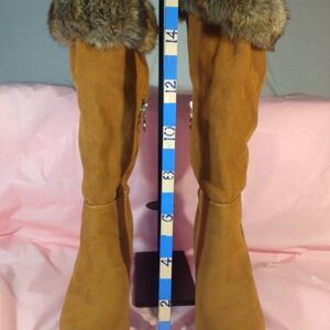 Tan Faux Suede Knee High Boots Trimmed With Faux Fur §